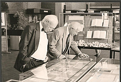M. Rainer Lepsius and Wolfgang J. Mommsen reading Weber letters on display, 1992, Düsseldorf. (photo privately owned)